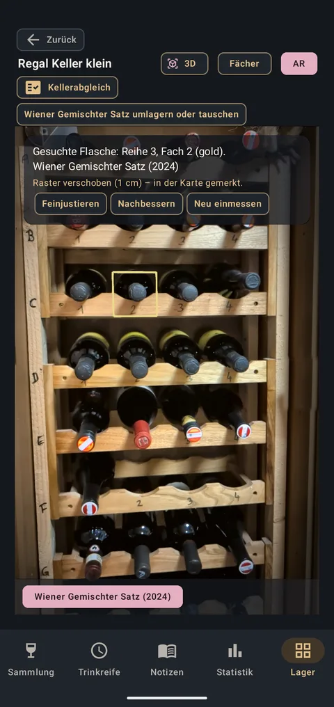 AR-Ansicht: ein goldener Rahmen zeigt die gesuchte Flasche im echten Regal
